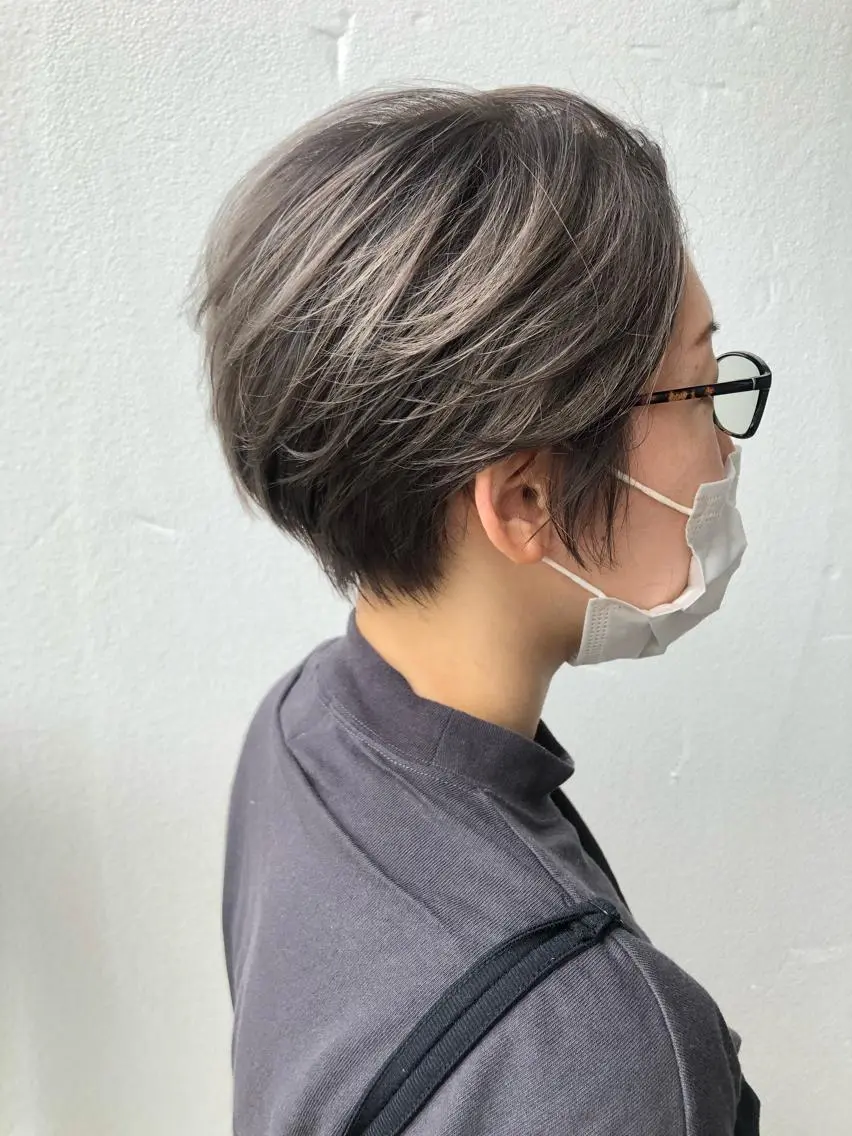 ショート カラー 店長/mao/ 前髪/顔周りカットのヘアスタイル