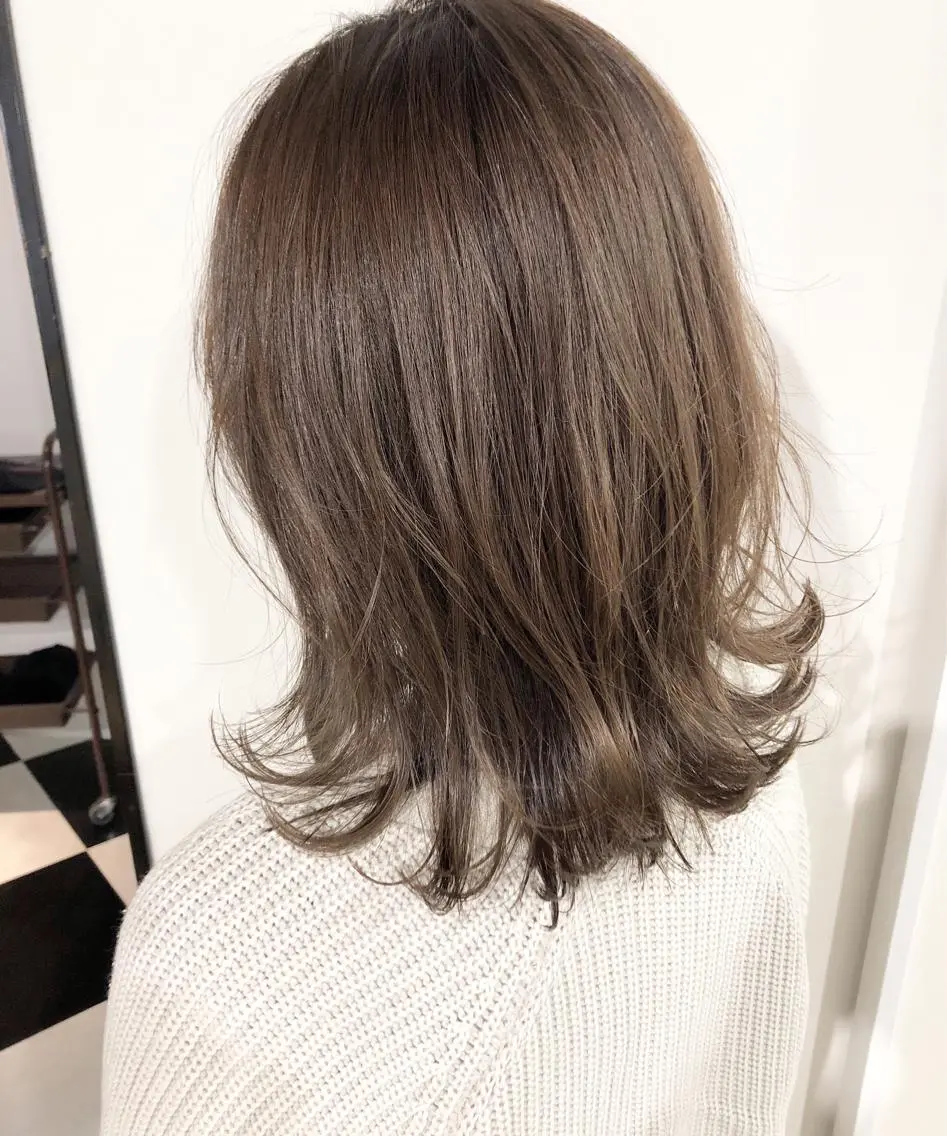 ミディアム ハイライト トリートメント カット ヘッドスパ 夜23時まで予約🉑 reverieあきらのヘアスタイル
