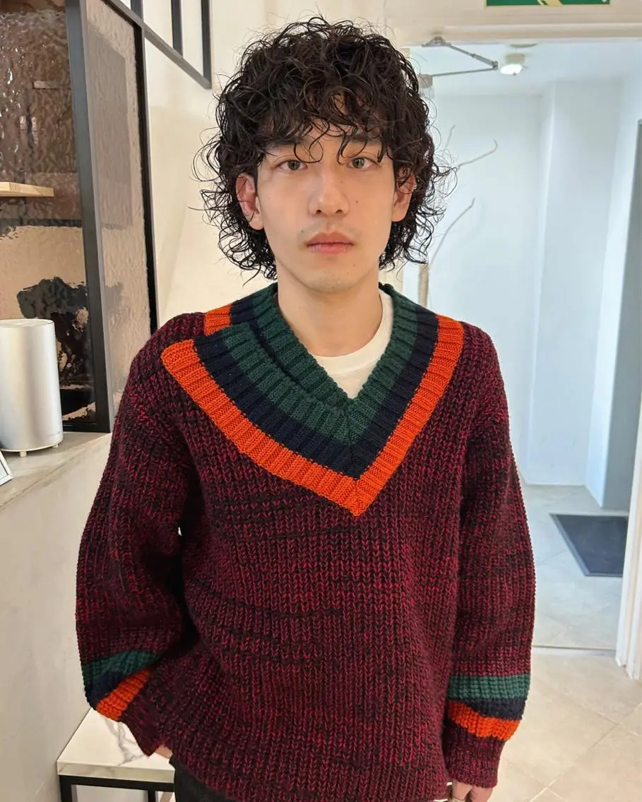 ミディアム パーマ メンズ ミディアムパーマ メンズパーマ カット パーマ トリートメント 村上雅人 ナチュラルモードのヘアスタイル