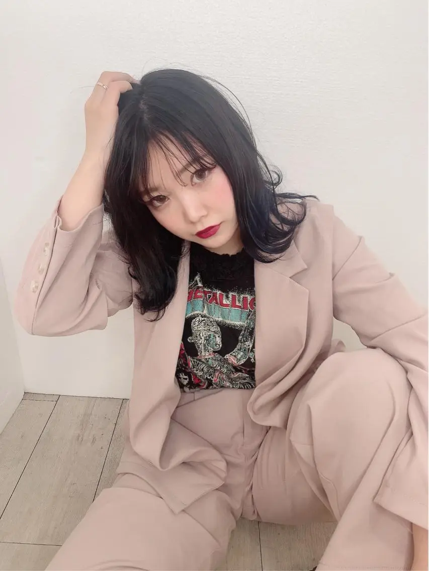 ショート カット ヘアカラー 朝倉 美月のヘアスタイル
