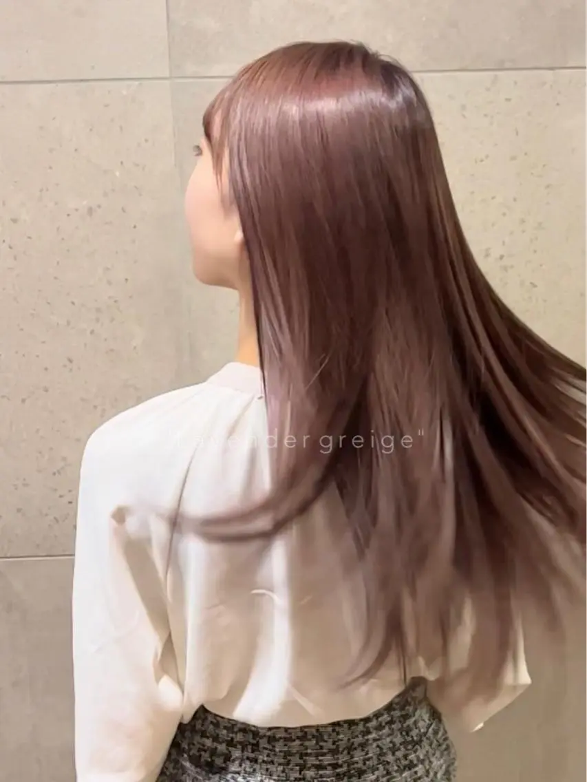 ロング カラー グレージュ ラベンダーカラー ラベンダーグレージュ ラベンダーグレー カット ヘアカラー トリートメント レイヤーカット/ 髪質改善✨山中優のヘアスタイル