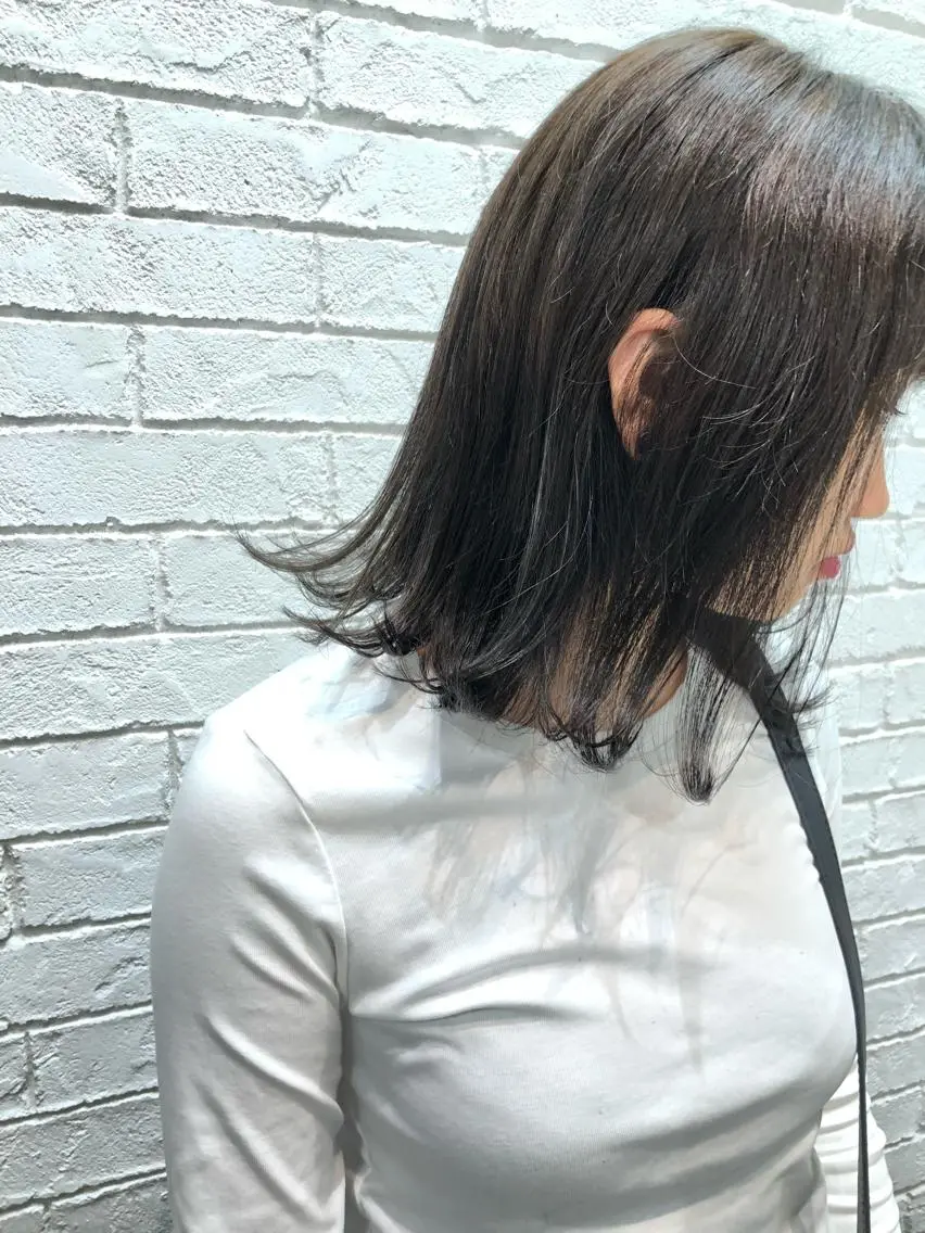 ミディアム カラー 韓国レイヤー×艶髪 ハイトーンRyukiのヘアスタイル