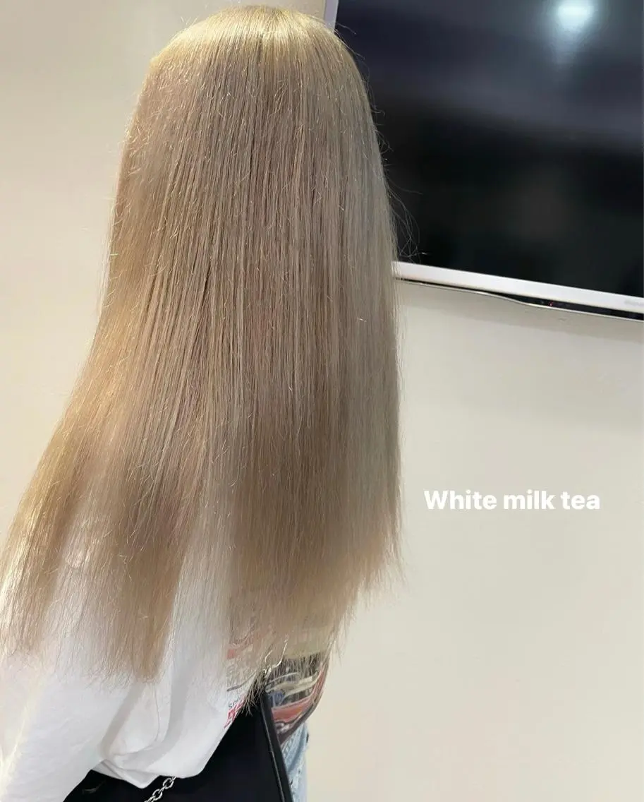 ロング カラー ヘアアレンジ ブリーチ ハイトーンカラー トリートメント Yuki☃️美容師/ 耳ツボジュエリーのヘアスタイル