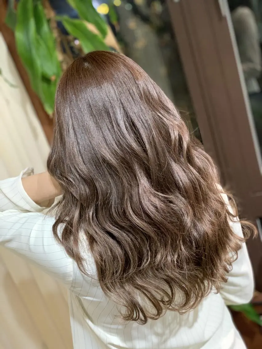 ロング カラー ベージュカラー ブリーチ ピンクカラー ピンクベージュ ヘアカラー トリートメント ハイトーン得意😍 Lumiereのヘアスタイル