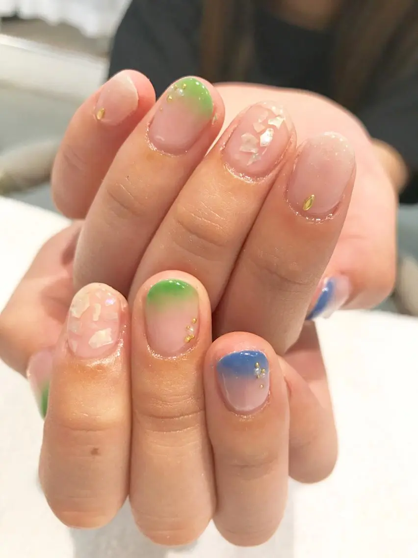 ネイル ブルー グリーン NARUMI HYODOのネイルデザイン
