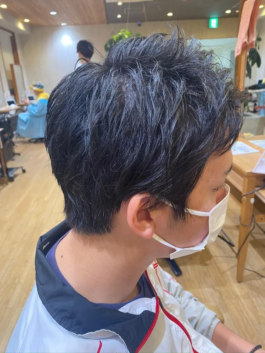 メンズ 刈り上げ 藤 明日香のヘアスタイル
