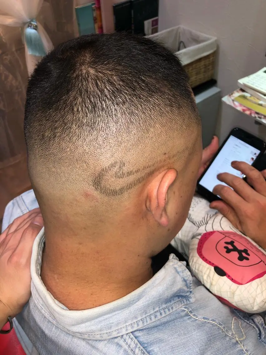 ショート メンズ 極川 涼太のヘアスタイル