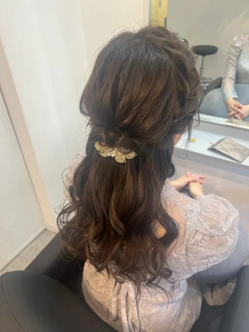 ヘアアレンジ ネイル ハーフアップ ヘアセット ヘアメイクネイリスト hidemi中目黒のヘアスタイル