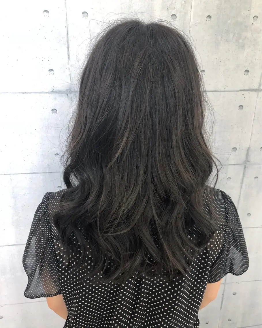 ロング カラー アッシュ ダークアッシュ イルミナカラー カット ヘアカラー トリートメント 金沢 広美のヘアスタイル
