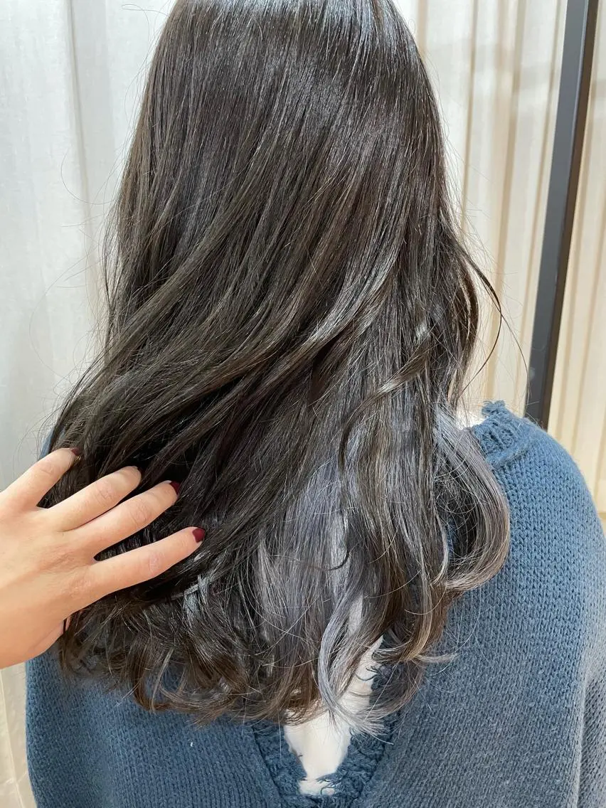ロング カラー ヘアアレンジ ブリーチ グレージュ インナーカラー シルバー シルバーグレージュ なつき/艶ピンク/ girly hairのヘアスタイル