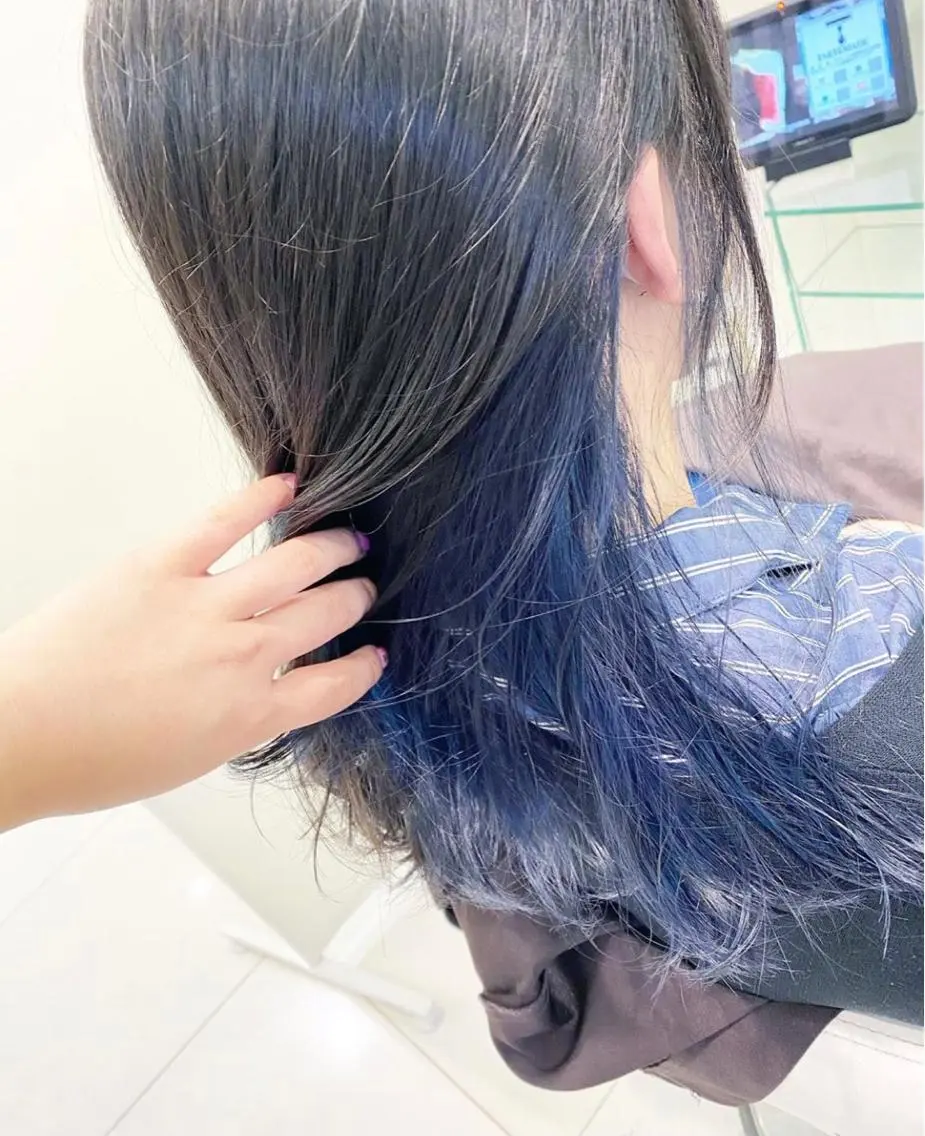 カラー ブリーチ ブルーカラー 【育休中】EARTH 荒井店HARUNAのヘアスタイル