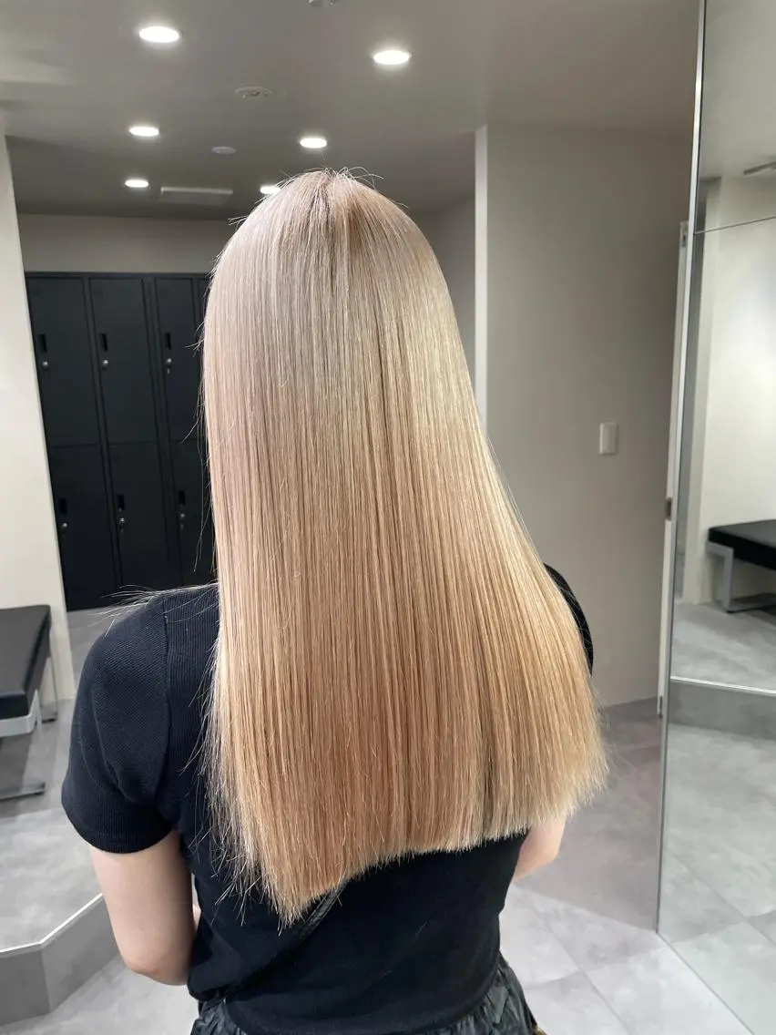 ロング カラー 切りっぱなしボブ レイヤー/縮毛矯正のヘアスタイル