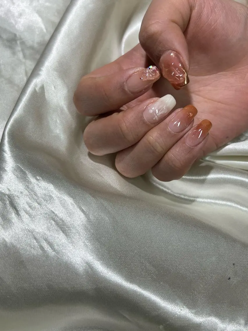 ネイル 持ち込み ニュアンスネイル Charme. NOBUKOのネイルデザイン