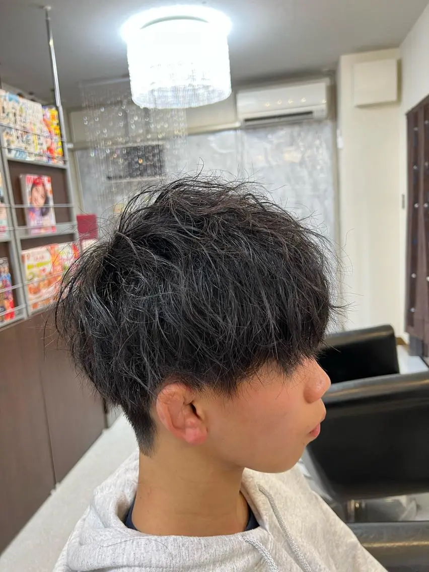 ショート パーマ メンズ メンズパーマ メンズツイストパーマ ツイストパーマ KEN 🌟のヘアスタイル