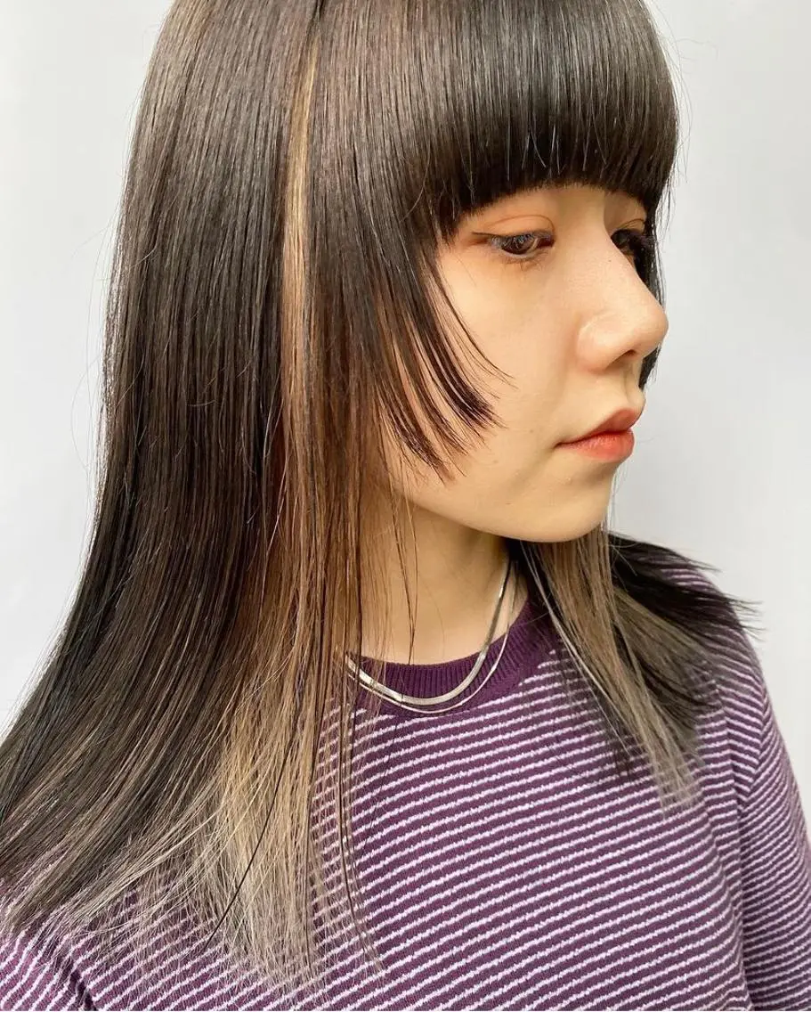 セミロング カラー ヘアアレンジ インナーカラー 顔周りカット 福岡似合わせレイヤー /ウルフ/ハイトーンのヘアスタイル