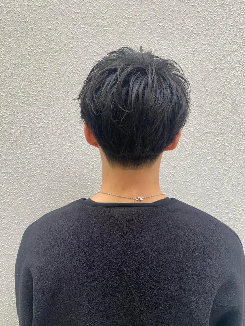 メンズ 柏のセンターパート のプロ関口 柊太のヘアスタイル