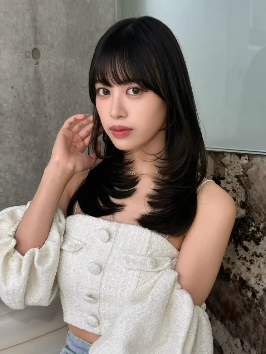 ロング ハッシュカット 韓国風ヘア レイヤーカット 縮毛矯正 GLROW 大宮のヘアスタイル