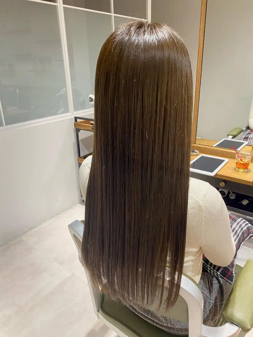 ロング カラー グレージュ オリーブグレージュ オリーブグレー 🌈🌸あおき みちる🌟💗のヘアスタイル