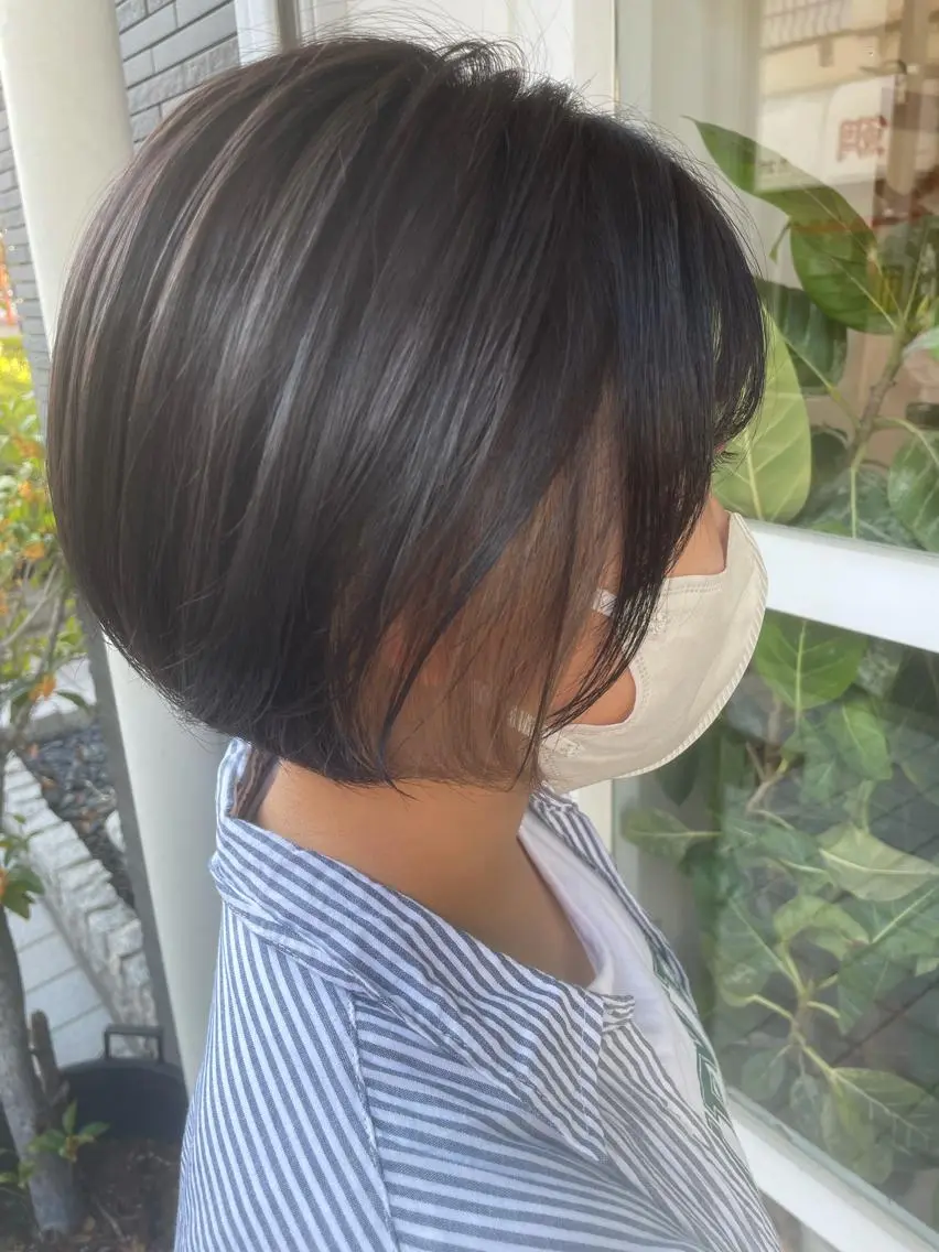ショート ヘアカラー 鴫原 亜弥のヘアスタイル