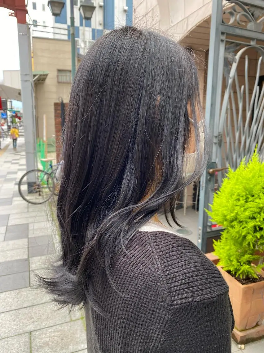 ロング カラー 黒髪 ブルーカラー ブルーブラック 透明感カラー カット ヘアカラー トリートメント 特殊カラー特化 ✂️SHIAN フジのヘアスタイル