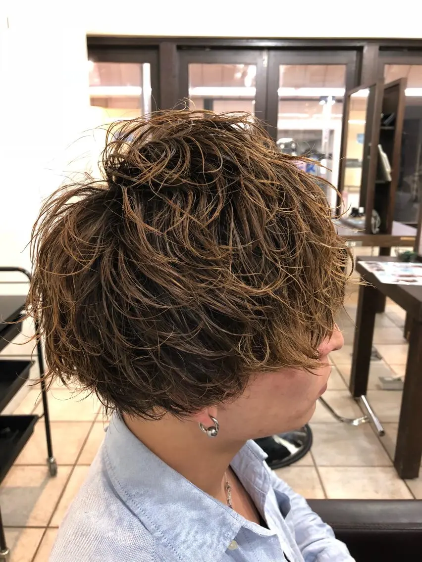 メンズ メンズパーマ カット パーマ カ レラのヘアスタイル