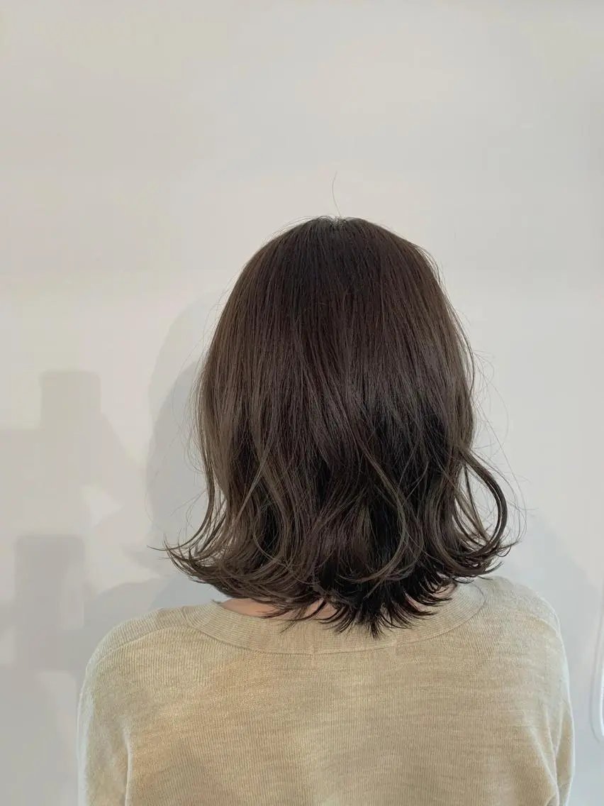 ミディアム カラー パーマ ヘアアレンジ ベージュカラー ブラウンカラー ブラウンベージュ 加藤 綾華のヘアスタイル