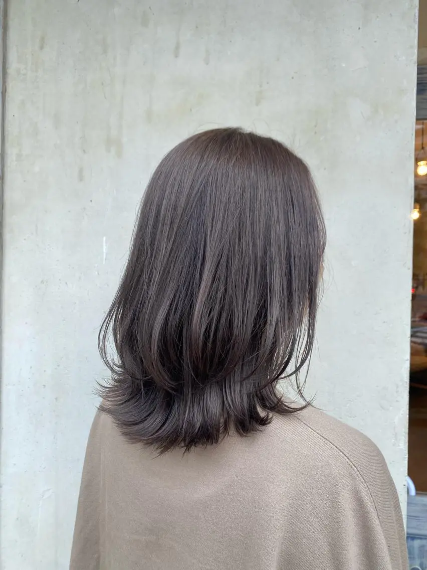 ミディアム レイヤーカット Kasuga Sayuriのヘアスタイル