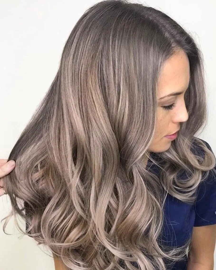 ロング カラー パーマ ヘアアレンジ Device ディバイスのヘアスタイル