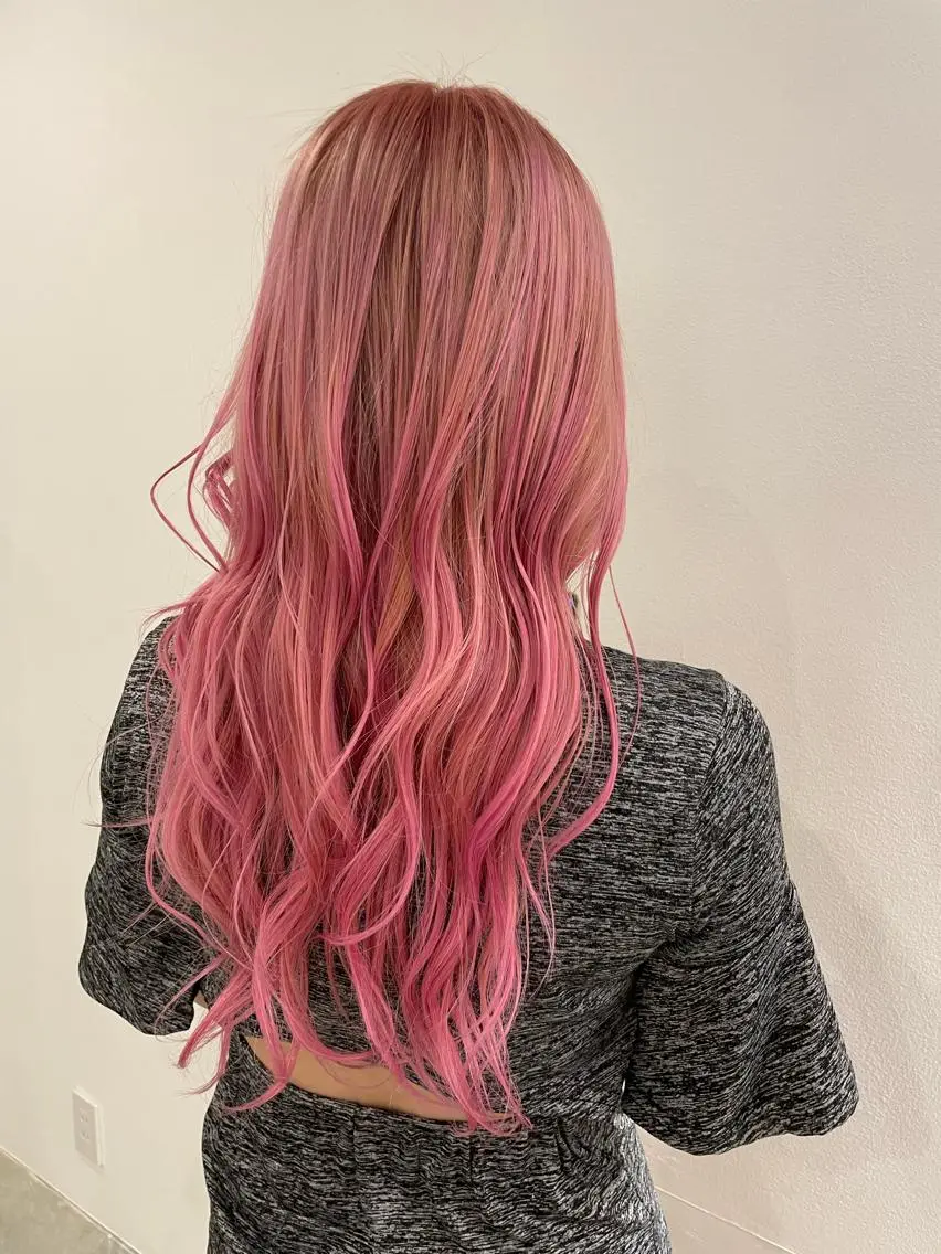 ロング カラー ヘアアレンジ ピンクカラー 💖ASUKA 💜/透明感カラーのヘアスタイル