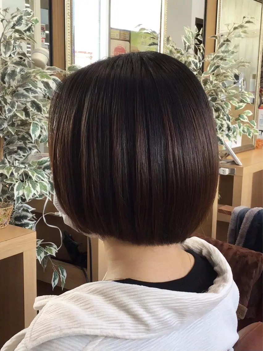 ショート ボブ ショートヘア 小顔カット 工藤 麻知子のヘアスタイル
