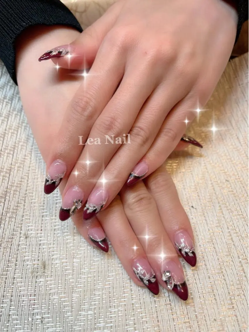 ネイル シルバー Lea Nailのネイルデザイン