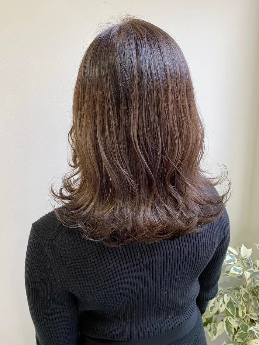 ミディアム カラー ベージュカラー ブリーチ ブロンド ブロンドベージュ 透明感カラー saki🌼ボブ× 透明感カラー🌼のヘアスタイル