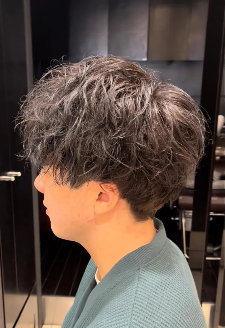 メンズ カット パーマ トリートメント ヘアセット EARTH勝田台 吉永嵐のヘアスタイル