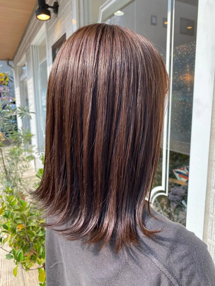 ミディアム カラー ブラウンカラー 佐藤 優衣のヘアスタイル