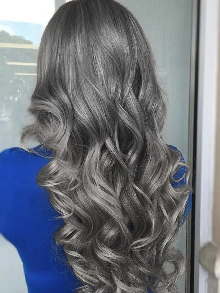 ロング カラー パーマ ヘアアレンジ Device ディバイスのヘアスタイル