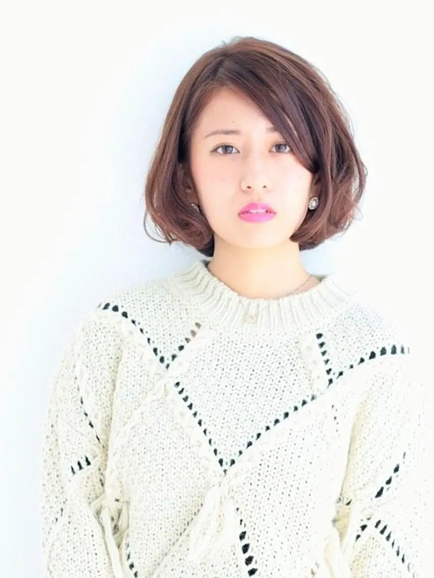 ミディアム カラー ボブ カット ヘアカラー 山田 周のヘアスタイル