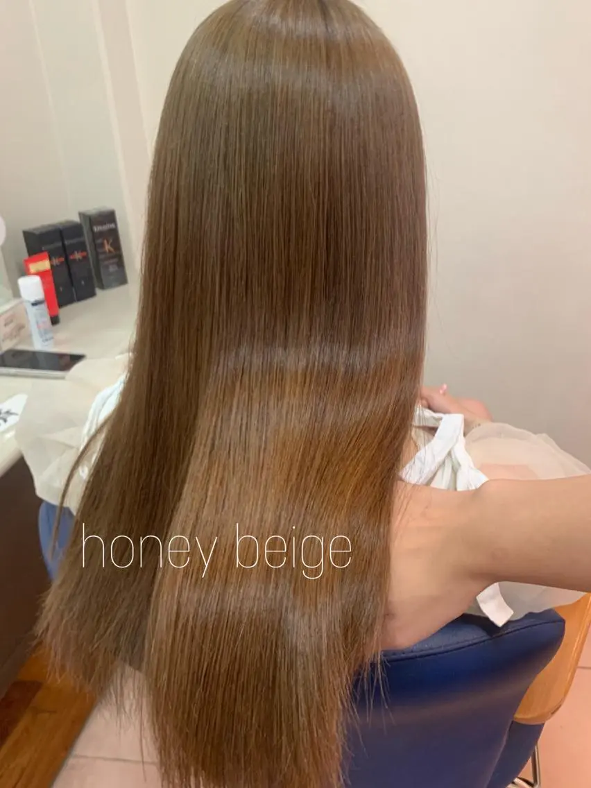 ロング 小澤 志穂のヘアスタイル