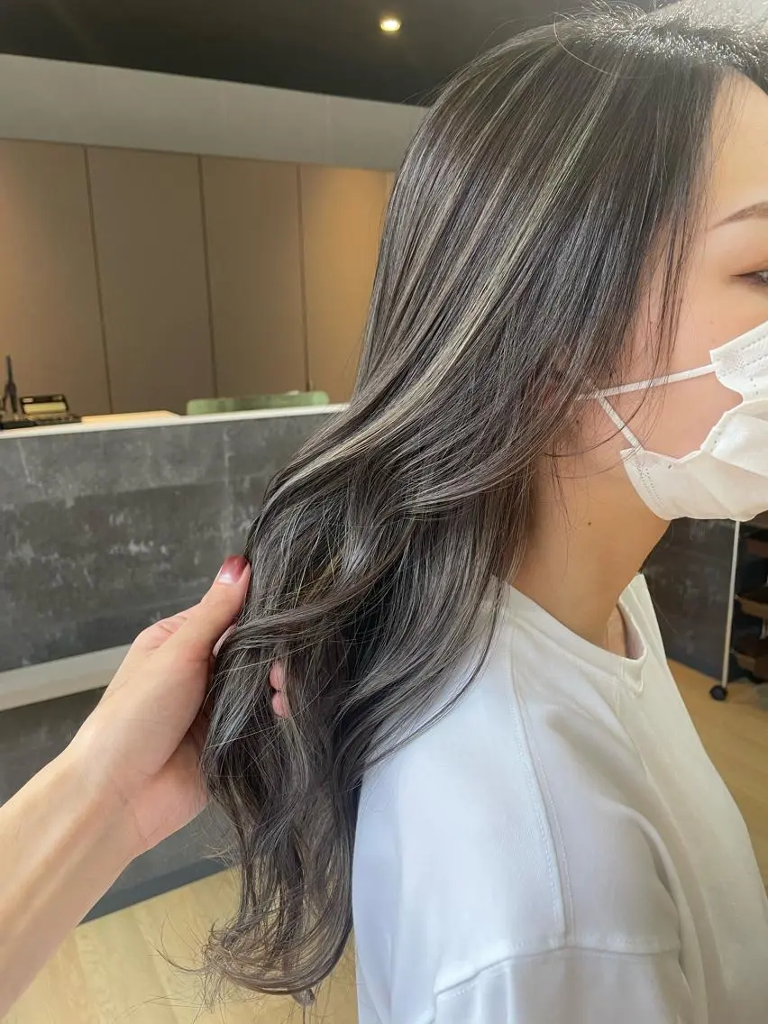 ロング カラー ハイライトカラー ハイライト 山元 翔平(shohei)のヘアスタイル