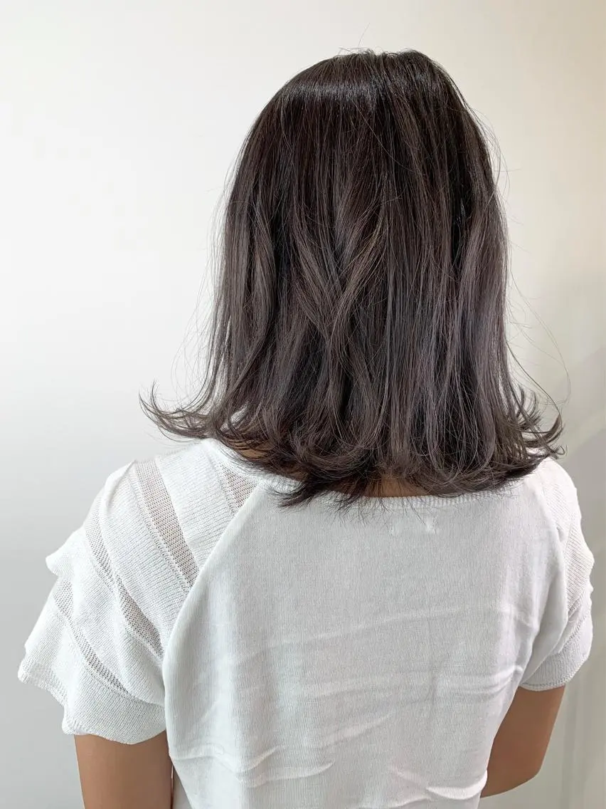 ミディアム カラー バレイヤージュ グレージュ レイヤーカット 髪質改善特化 サロン✨代表HIROのヘアスタイル