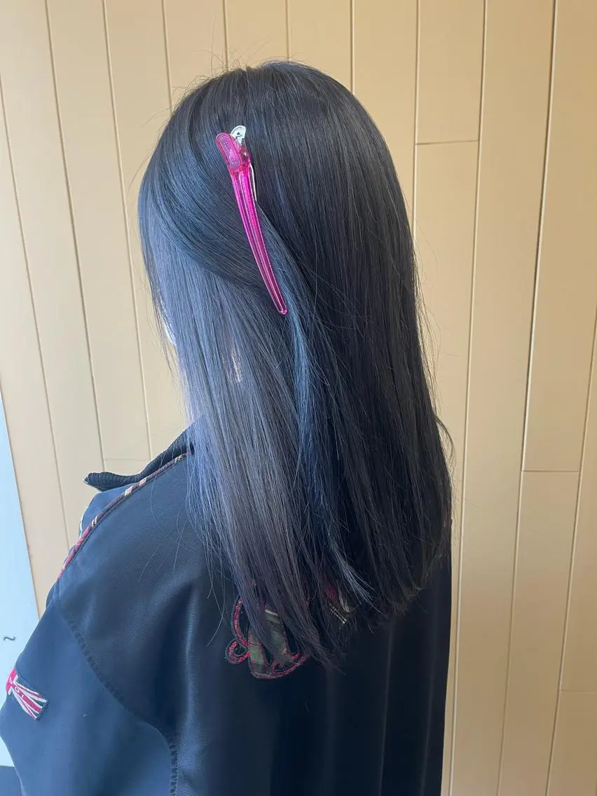 ロング カラー イヤリングカラー 猪ノ原 弘子のヘアスタイル