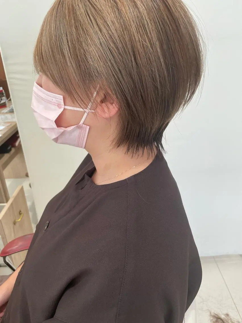 ショート カラー ショートボブ 丸みショート ボブ ショートヘア 鶴岡で縮毛矯正なら お任せ！ハヤシナオミのヘアスタイル