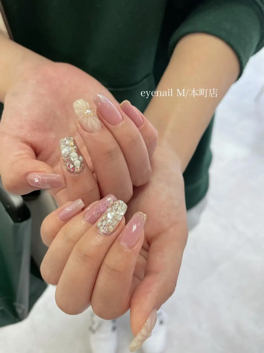 ネイル ハンドネイル nailst Hのネイルデザイン