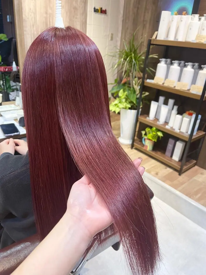 ロング カラー アディクシーカラー ブリーチ ケアブリーチ イルミナカラー レッドカラー 髪質改善で 憧れの潤艶美髪にのヘアスタイル