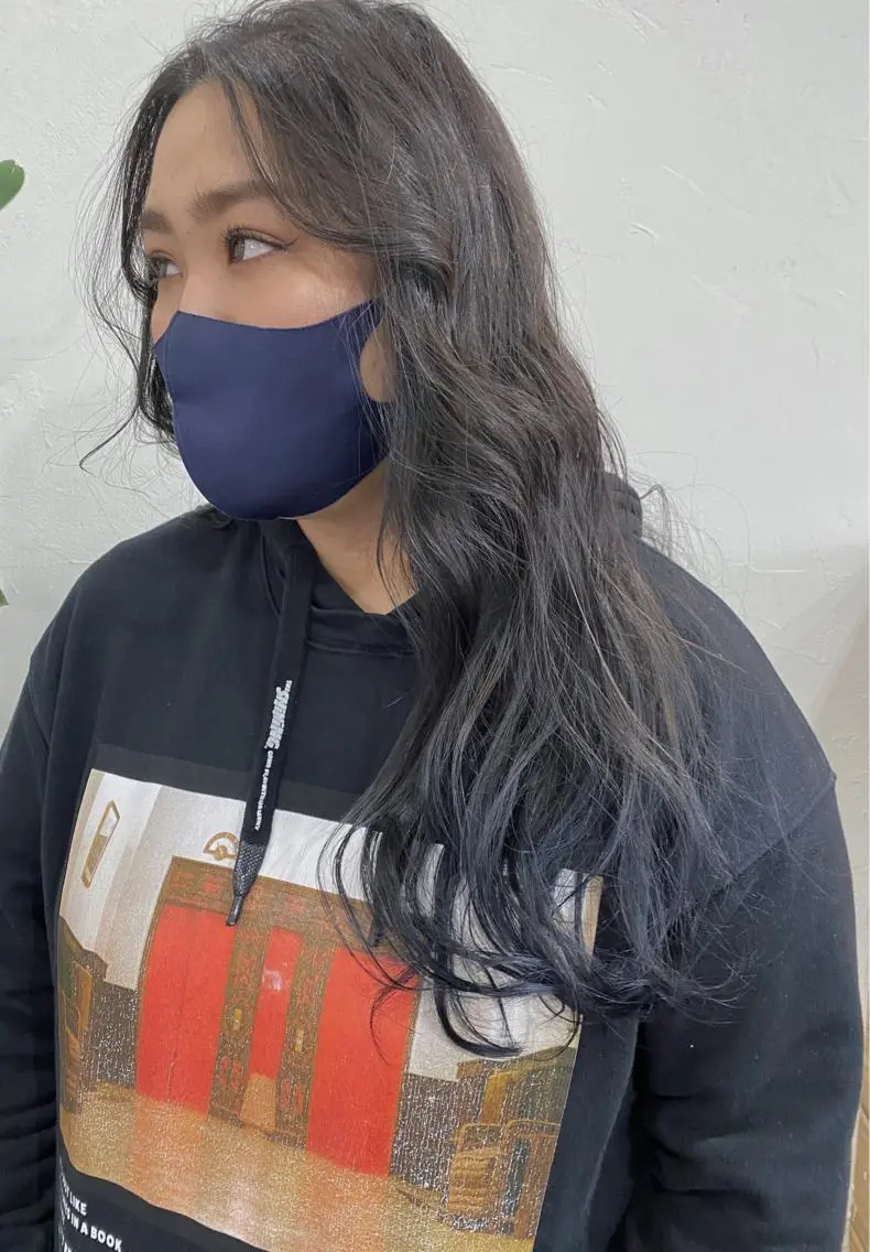 ロング カラー ヘアアレンジ ブルーカラー ネイビーカラー ヘアカラー 暗髪カラー🫐 おくだりんかのヘアスタイル