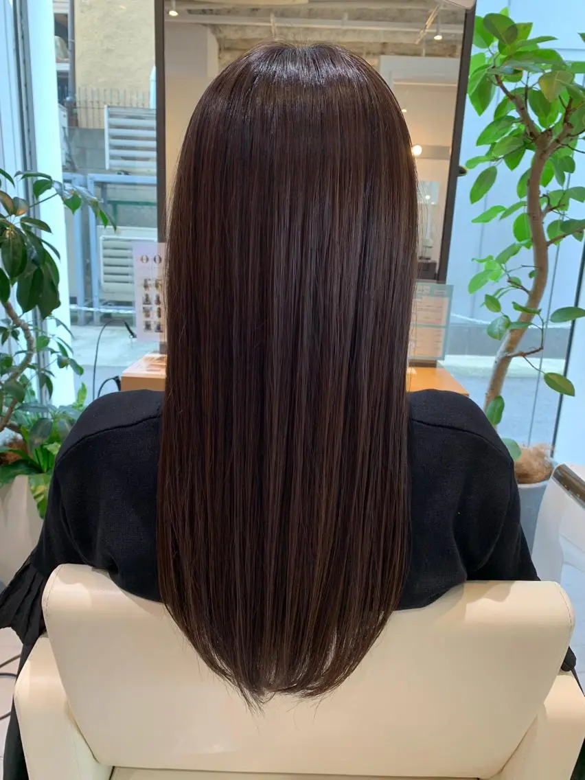 ロング カラー 透明感カラー グレージュ ラベンダーカラー ラベンダーグレージュ ラベンダーグレー 伊藤 陽のヘアスタイル