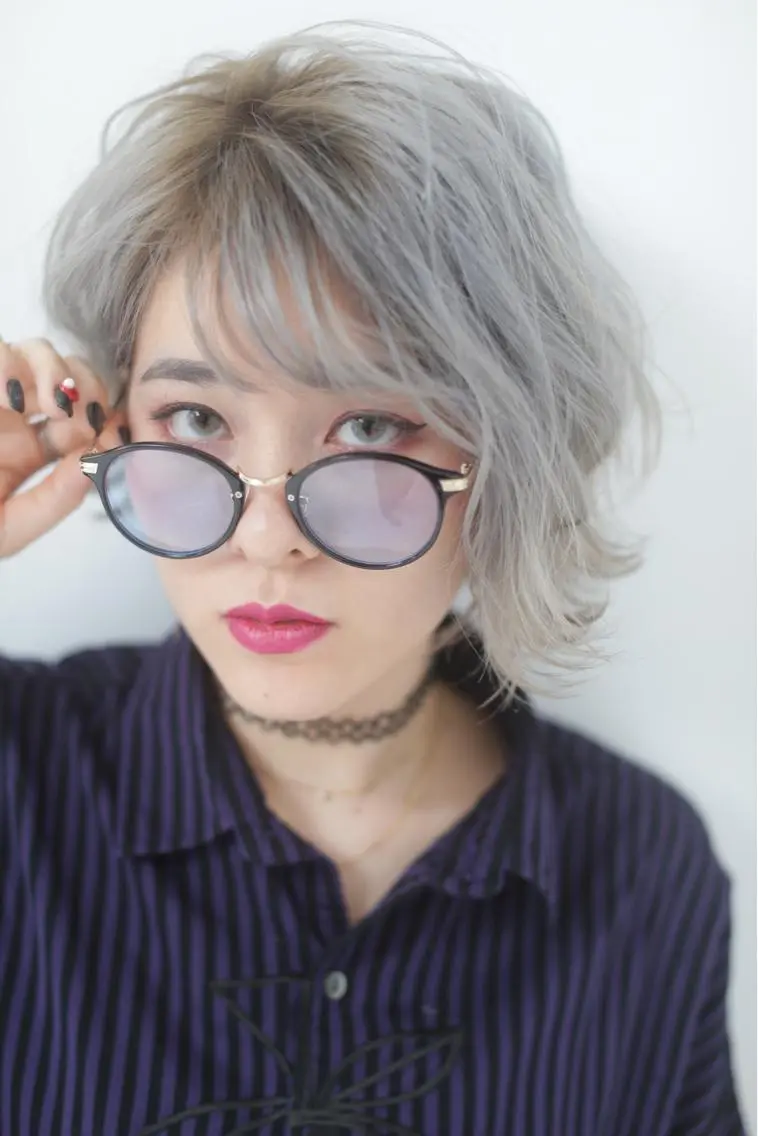 ショート カラー ヘアアレンジ ベージュカラー Lee東三国 店長 谷辻誠志のヘアスタイル