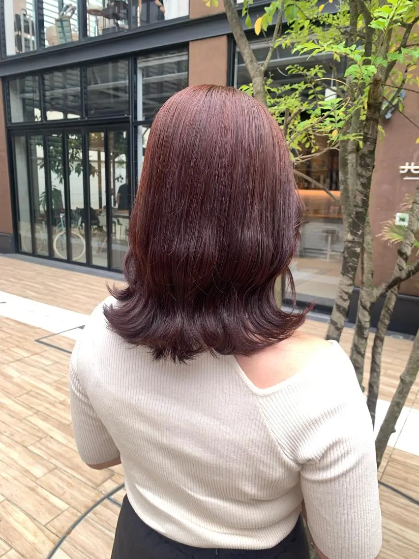 ミディアム カラー ヘアアレンジ カット ヘアカラー トリートメント yuka .のヘアスタイル