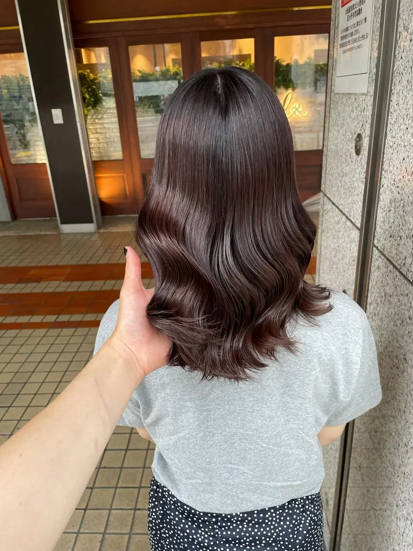 セミロング 透明感カラー🇰🇷 レイヤー✨桑原　研太のヘアスタイル
