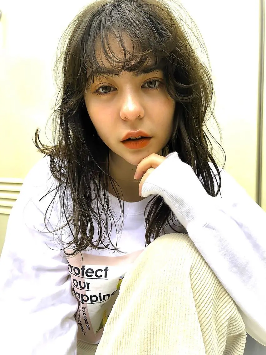 セミロング カラー カット ヘアカラー トリートメント 一ノ瀬 暁のヘアスタイル