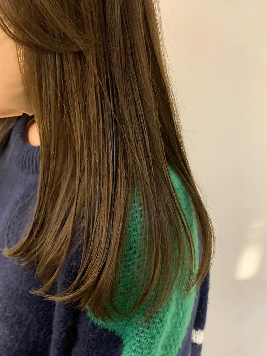 カラー ベージュカラー オリーブベージュ ヘアカラー トリートメント 似合わせカット🫧 吉見衣生のヘアスタイル